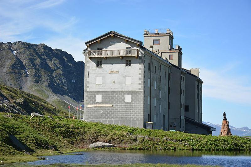 Hospice Du Petit Saint Bernard Hotel Seez Exterior photo